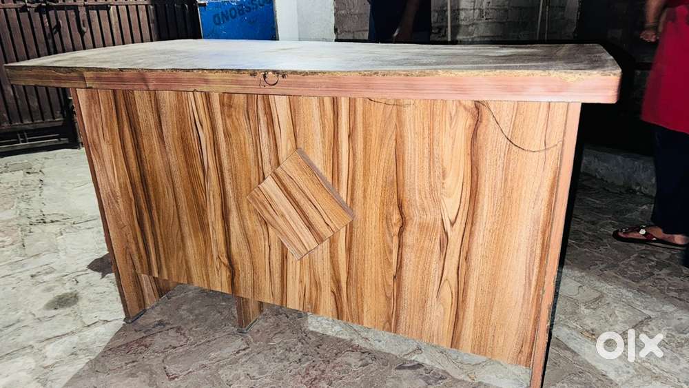 Shop counter