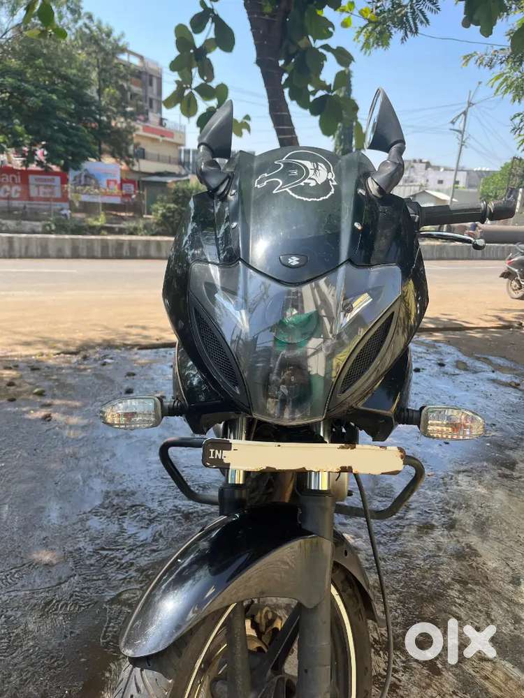 Bajaj Pulsar 220