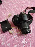 Title (OLX mein):
Canon EOS 1300D DSLR with 18-55mm Lens + Charger —