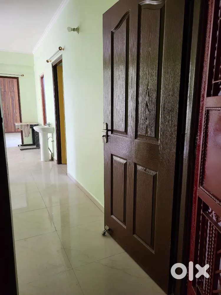 3 BHK spacious flat available for rent