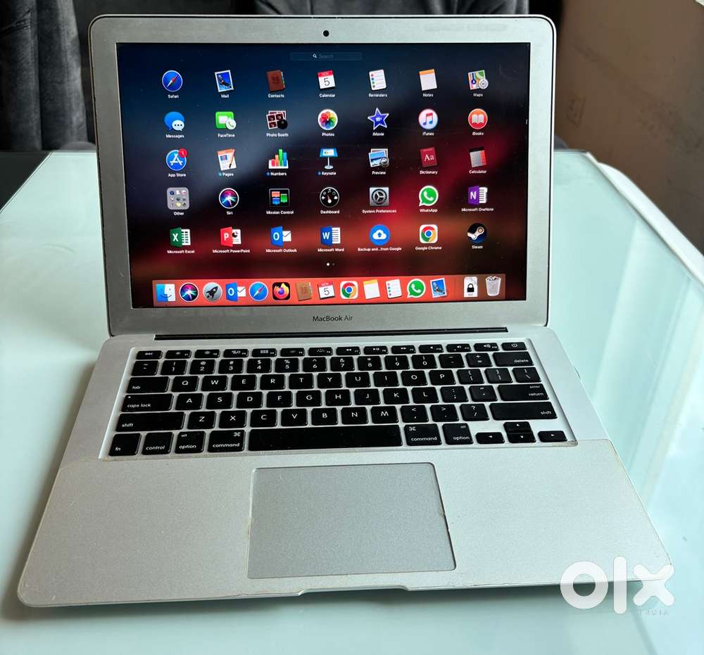 Apple Macbook Air