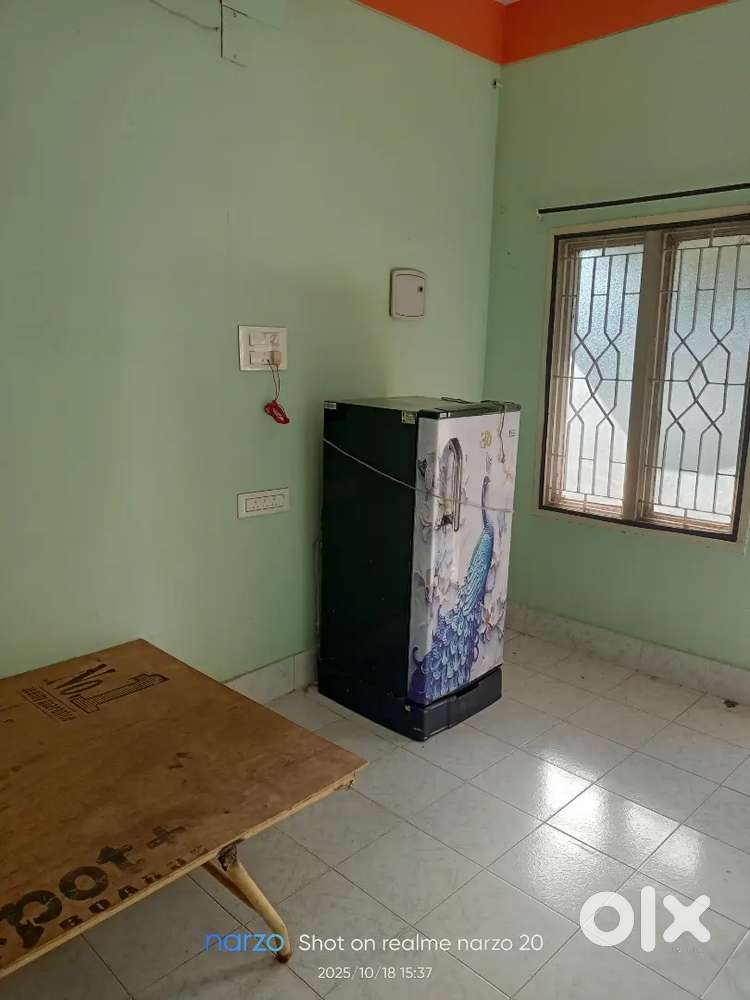LG Refrigerator single door
