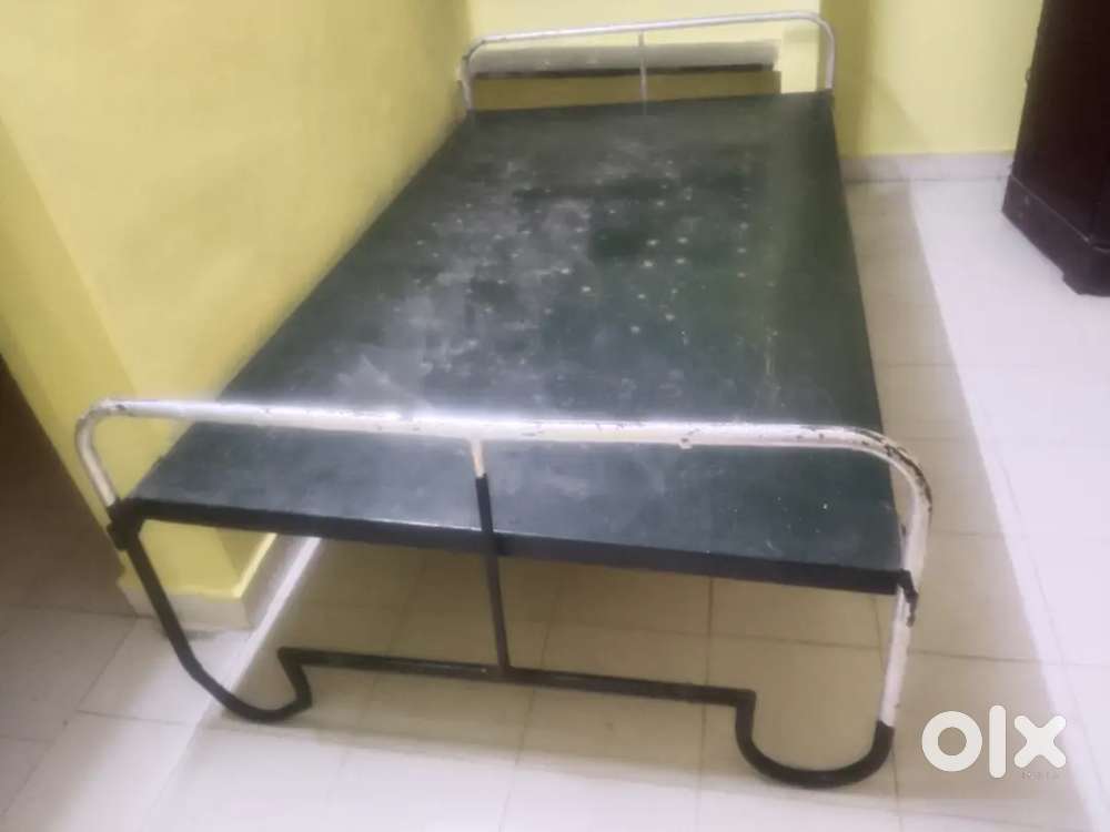 Bureau for sale