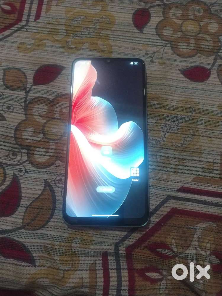 Oppo a 57 4 gb ram 64 gb  4 g