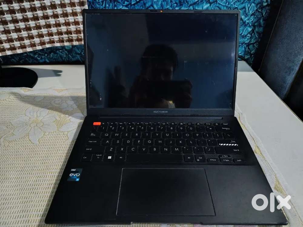 Asus vivobook 14