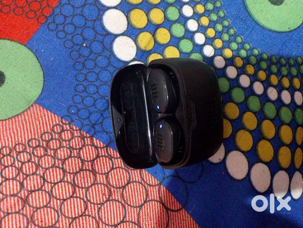 JBL Tune Buds2