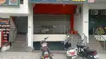 Rent for offices and showroom