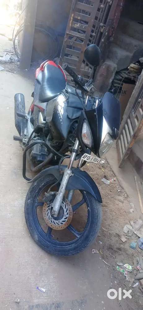 Parking problem rining condition good only rc available  noc nahi hai