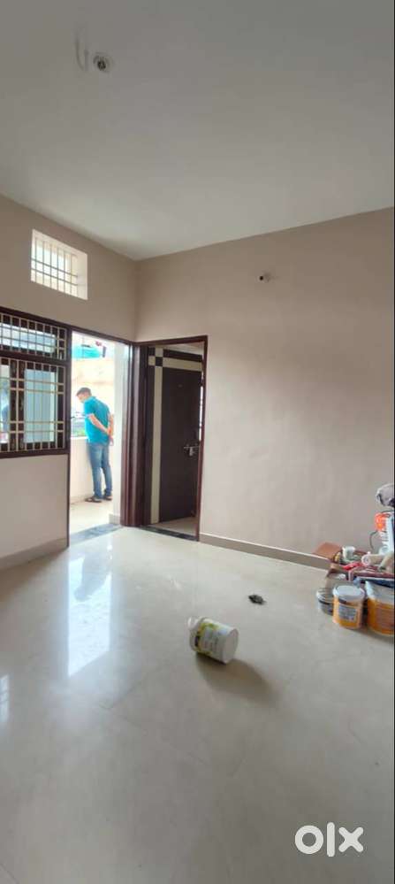 1BHK at Bhatagon for family on 1st floor