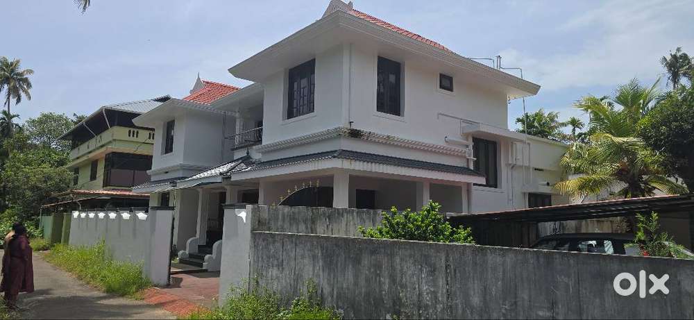 ₹₹59 Lakh (Negotiable) 2Story 3BHK Home Near Cherai Beach
