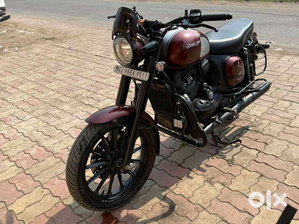 Jawa 42 top model