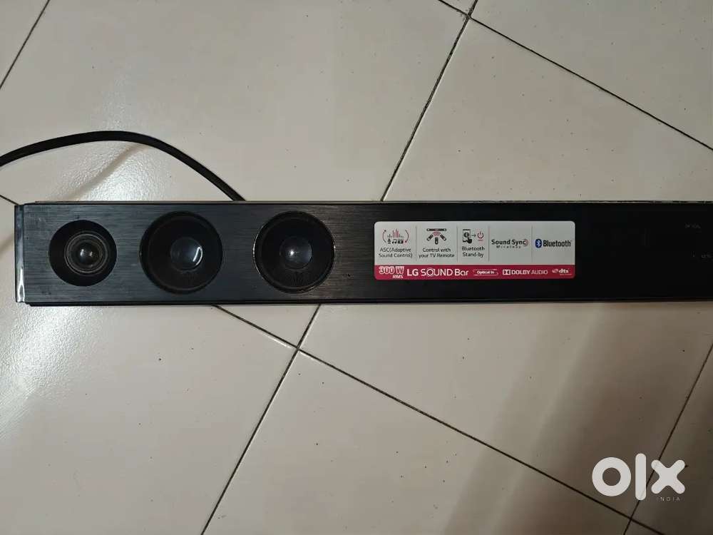 LG SJ3 300 W Wireless Dolby Bluetooth Soundbar (Black)