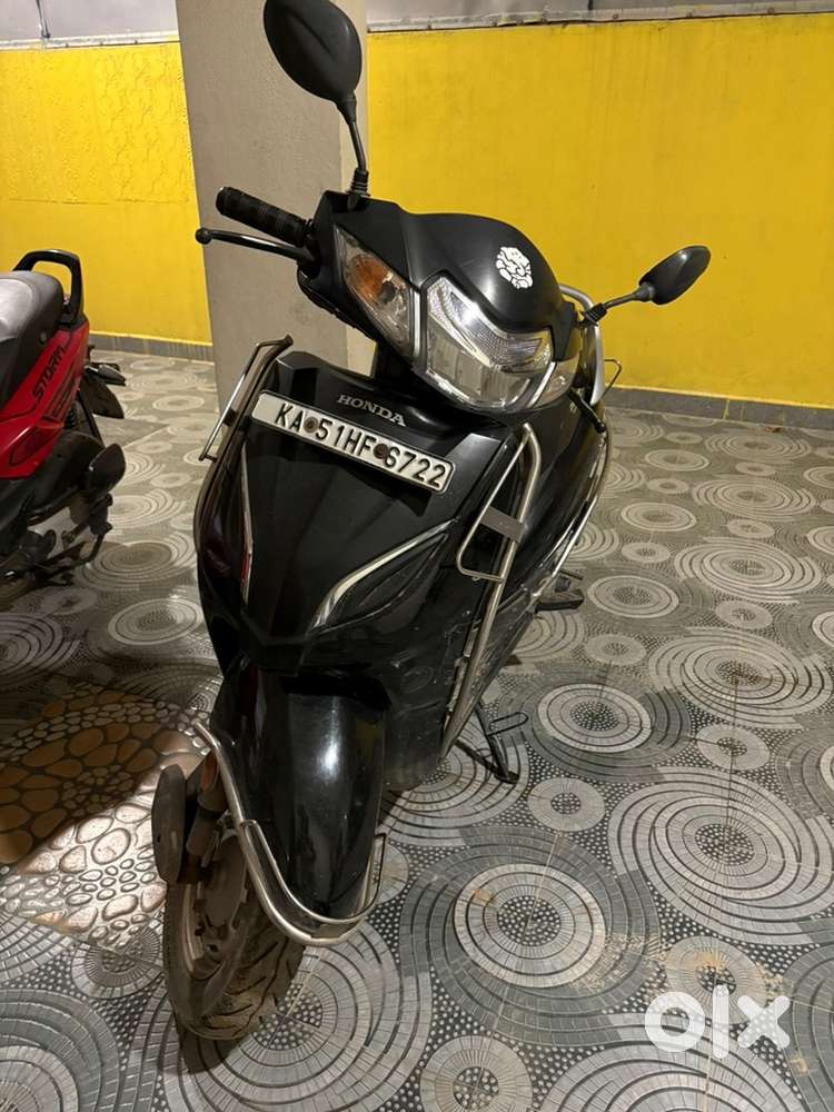 Activa 5G  immediate sale