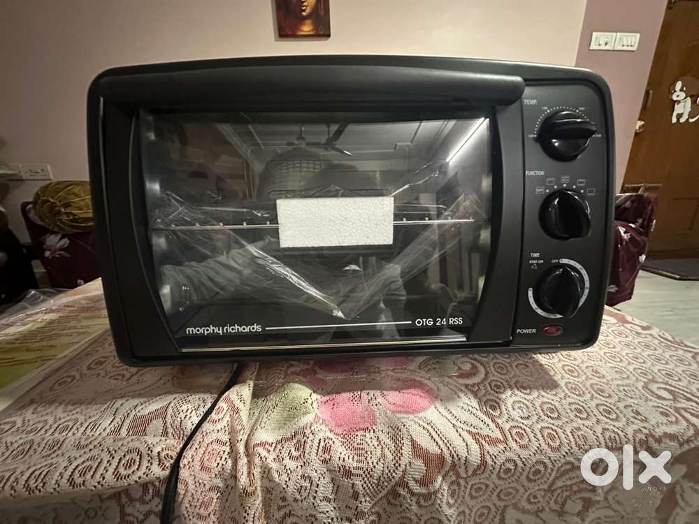 Oven - Morphy Richards (New Unused)