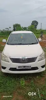 Toyota Innova 2012