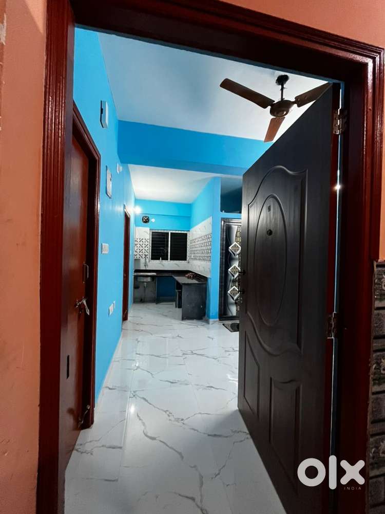 Zero brokerage , Brand new flat, 24*7 security and easy connectivity