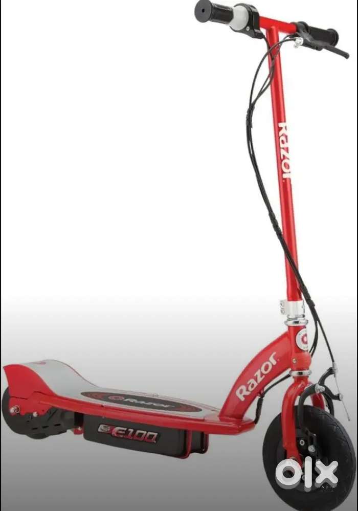 RAZOR E100