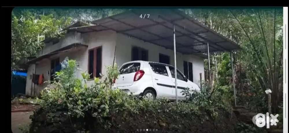 Thodupuzha Ezhumuttom House and plot for sale 37 lakhs