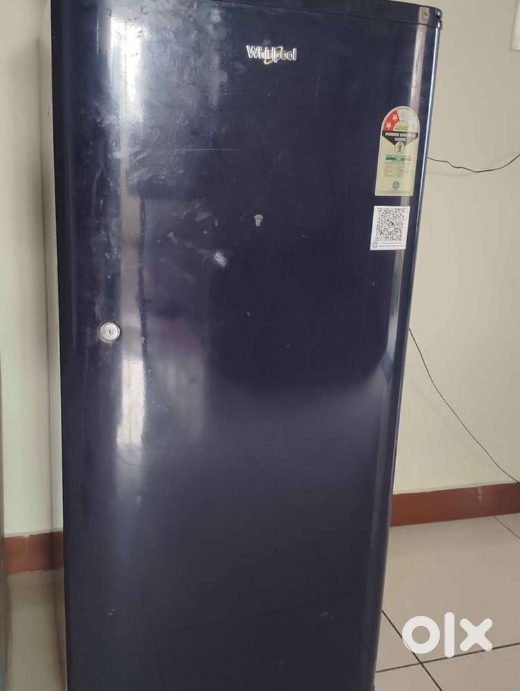 Whirlpool single door fridge - mint condition