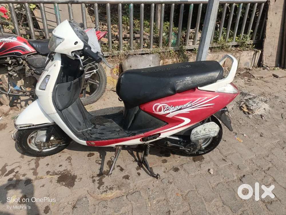 Achi condition hai sb kuchh sahi hai ek dekhiye tb lijiye price fix ha