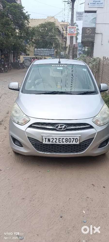 Hyundai i10 2011 Petrol 72000 Km Driven
