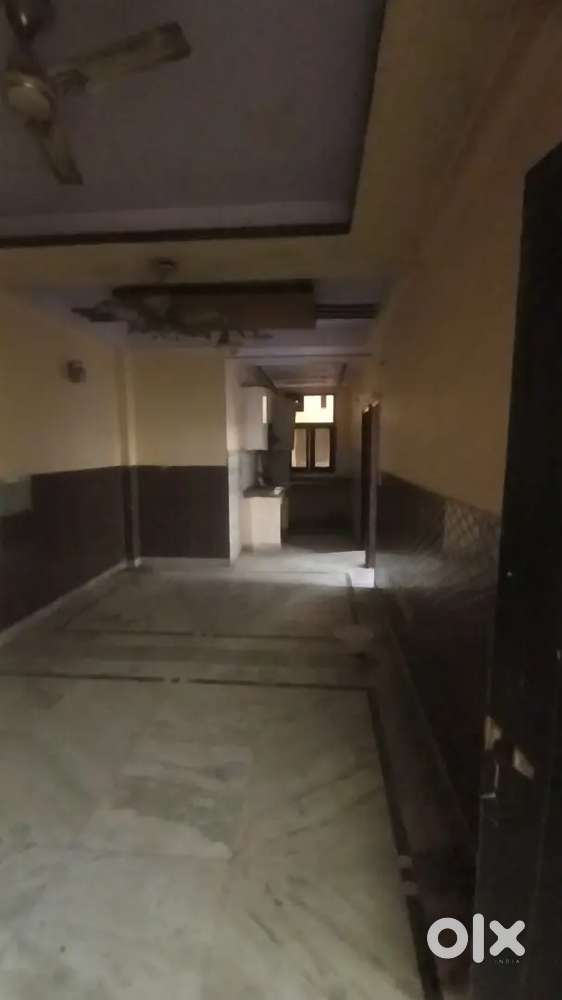 Flat for rent negotiable rent