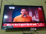 Lg smart TV 32 inch good conditions 2 year left