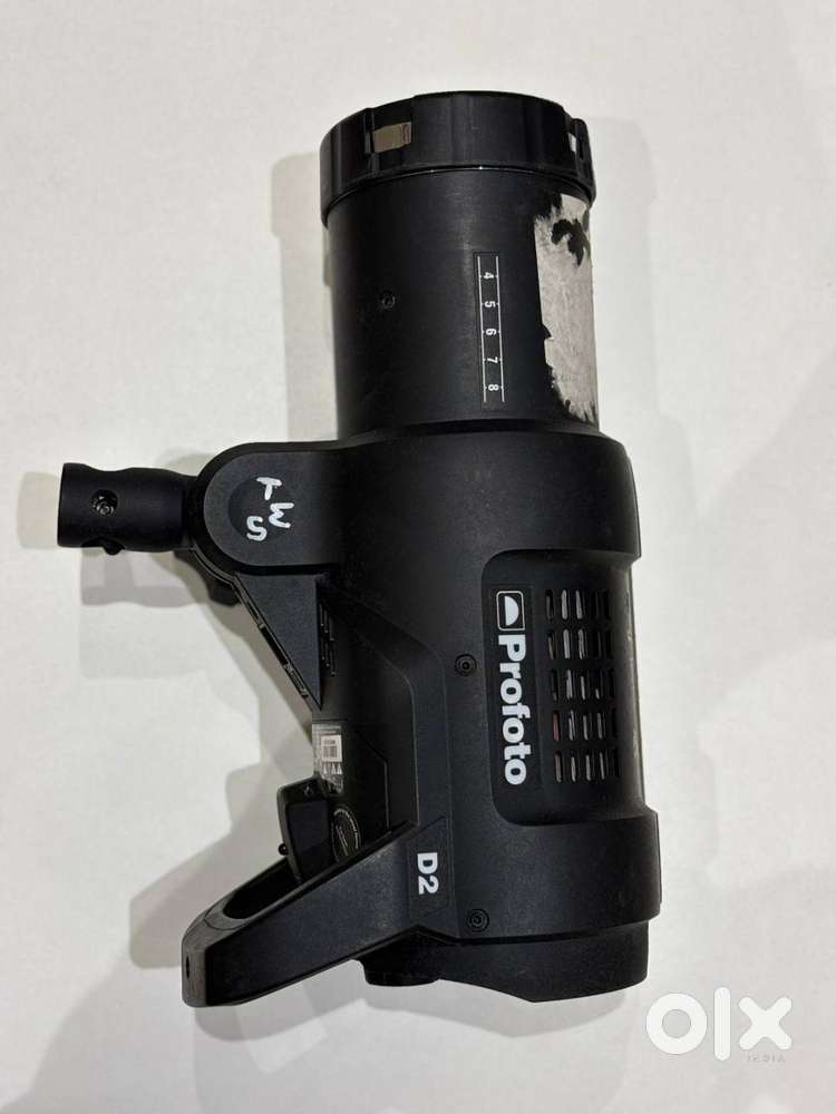 Profoto D2