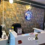 Need a girl receptionist for cafe