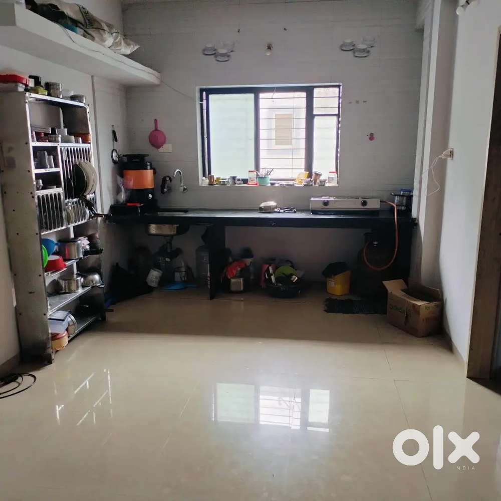 Looking for a female roommate.