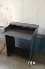 WOOD COMPUTER DESK