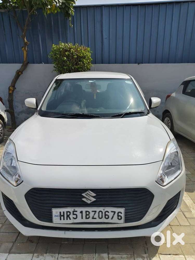 Maruti Suzuki Swift LXI Option, 2020, Petrol
