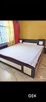 Selling Bed