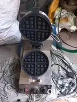 Waffle machine