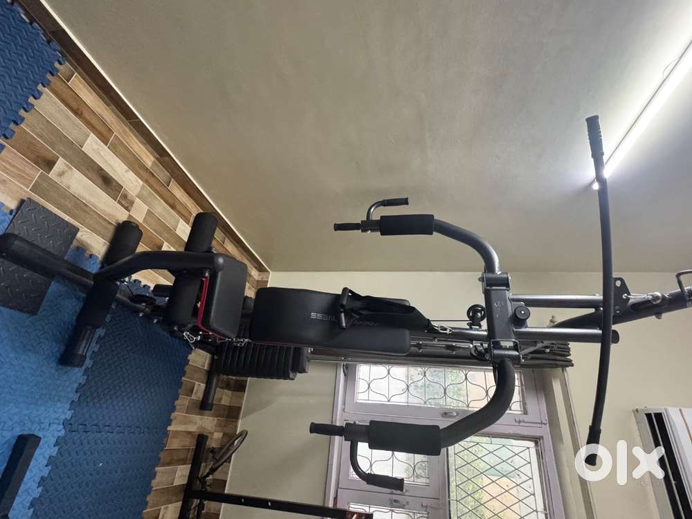 Multi purpose gym machine