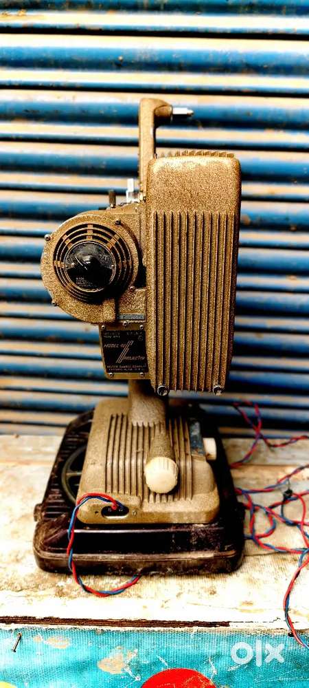 Antique projecter of year 1950-1960.. price can be negotiable
