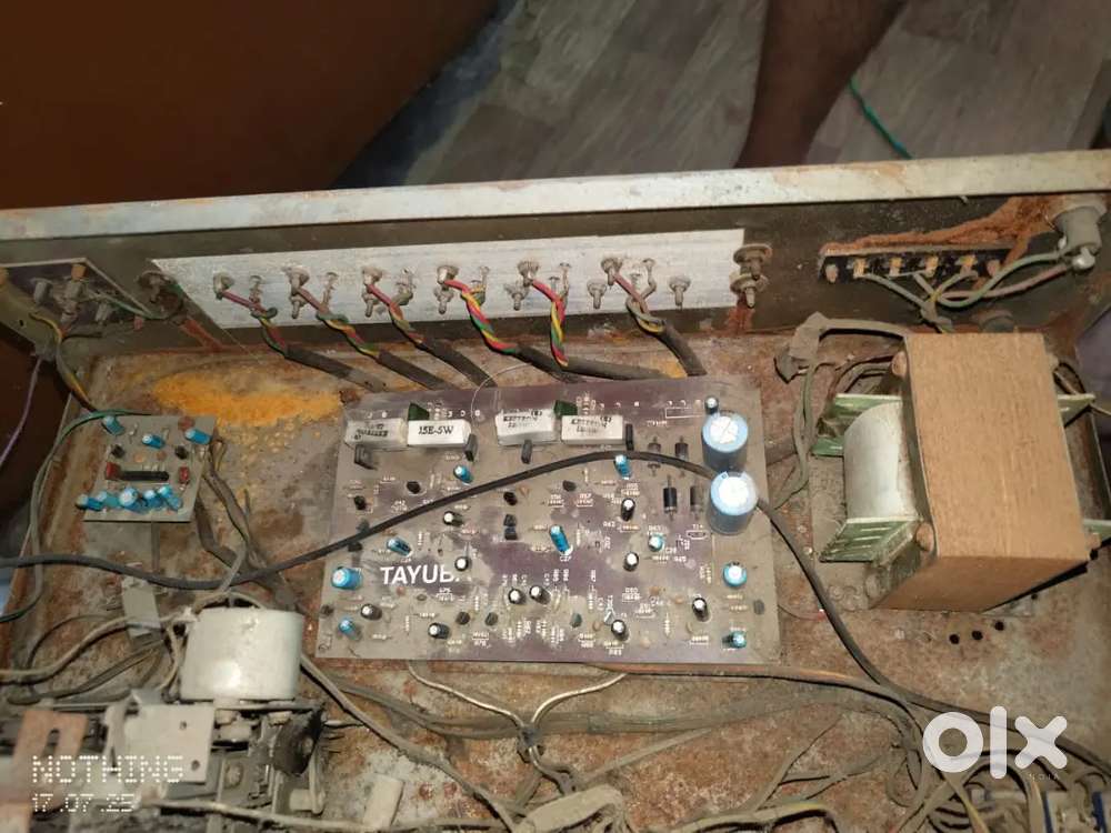 Audio system amplifier