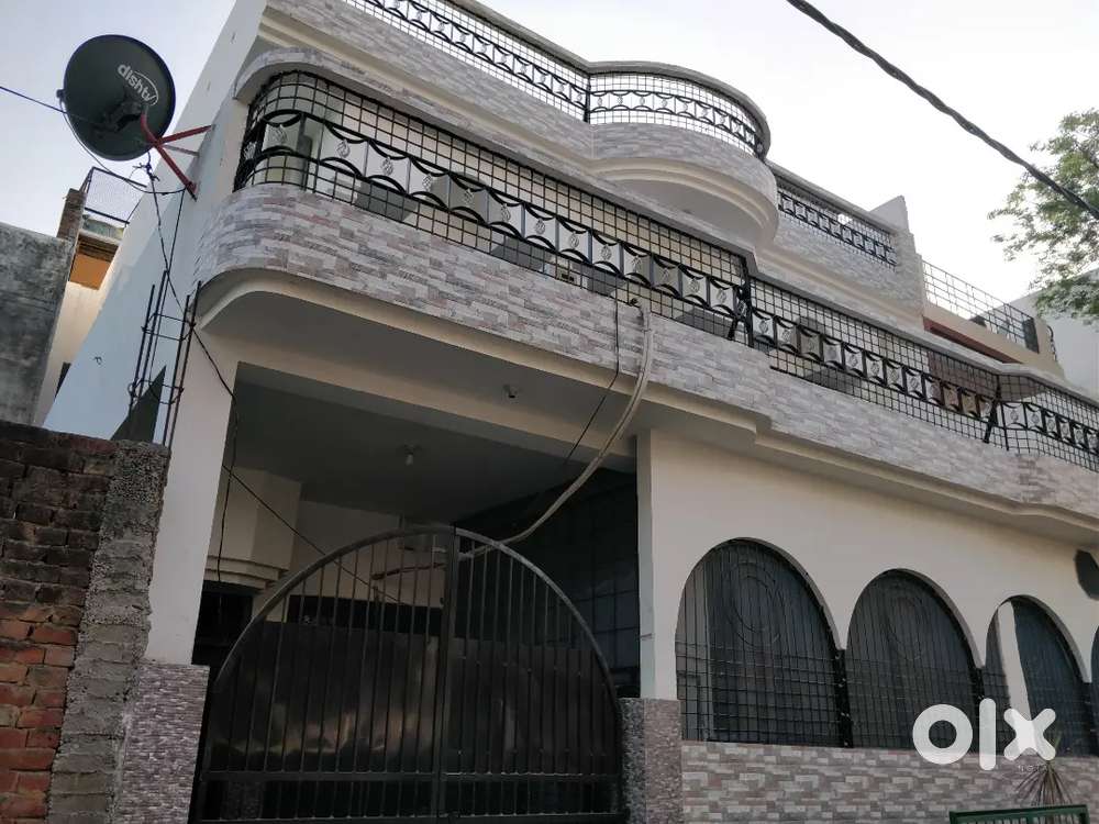 2 room set with separate washroom in geeta nagari colony