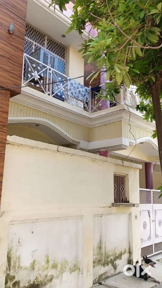 Santipuram house for sell 2 floor hai aur 20 by 50 me ye bana hai