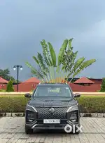MG Hector Plus Sharp Pro 2.0 Turbo Diesel 6 STR Dual Tone, 2023, Die..
