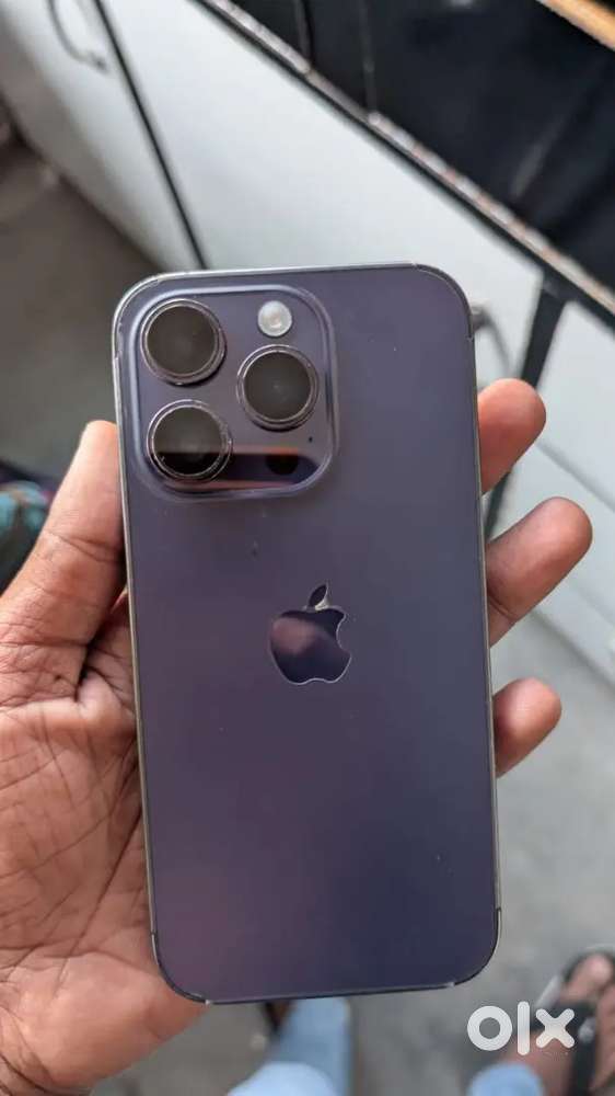 iPhone 14 pro 256 gb battery 85%