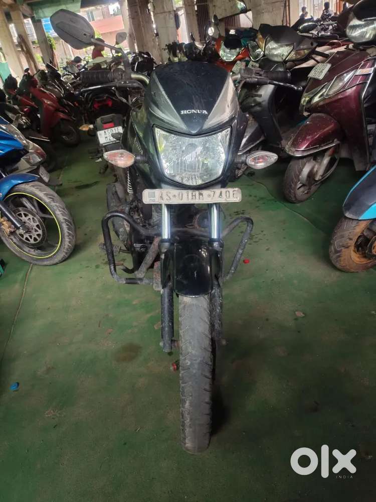 Honda Shine bike is in showroom condition.
