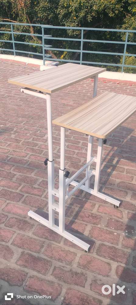 Height Adjustable Computer Table with Locking Wheels