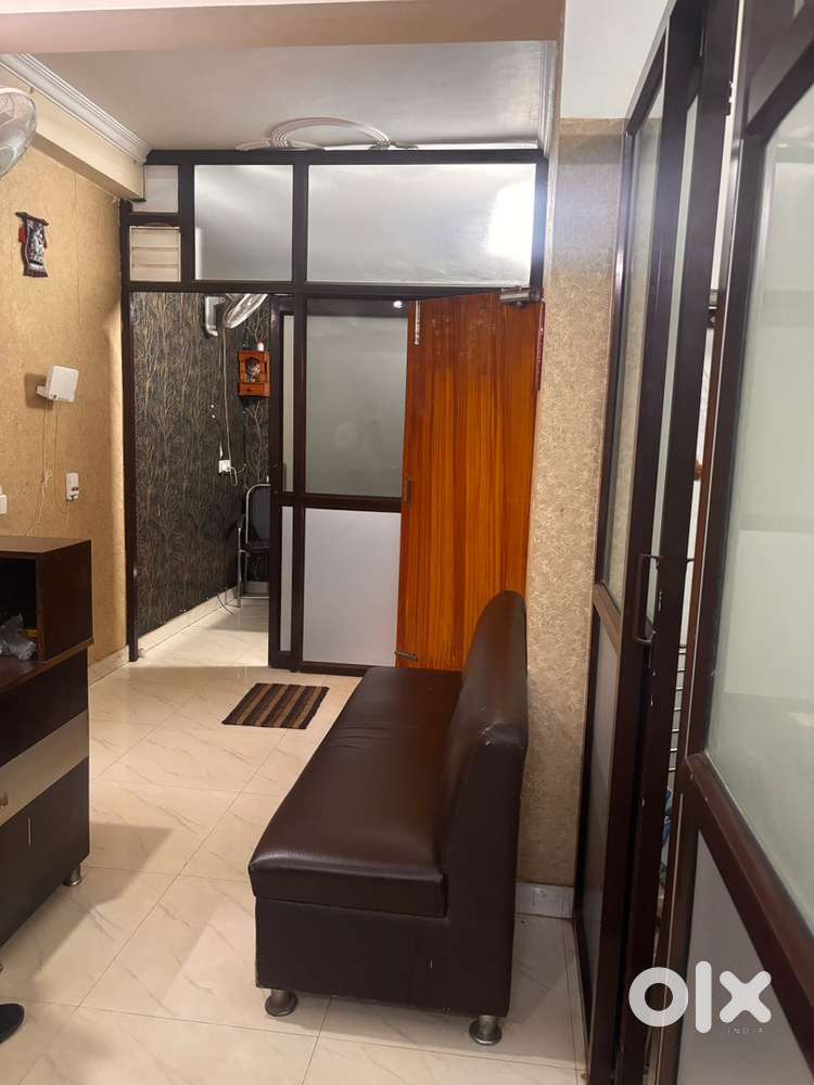 450sq.ft fully furnished commercial soace available for rent