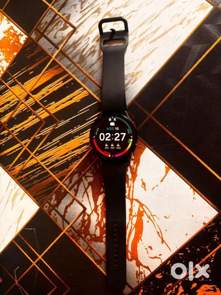 Samasung galaxy watch6 LTE with bill and charger