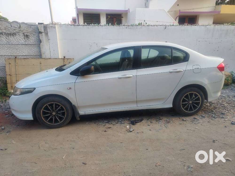 Honda City V AT