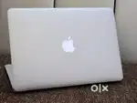 Apple Macbook Air i5 Processor 4GB Ram 128gb Apple SSD GOOD CONDITION