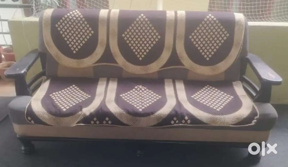 Saguvani sofa