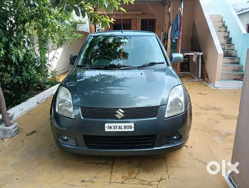 Maruti Suzuki Swift 2005 Petrol 136000 Km Driven