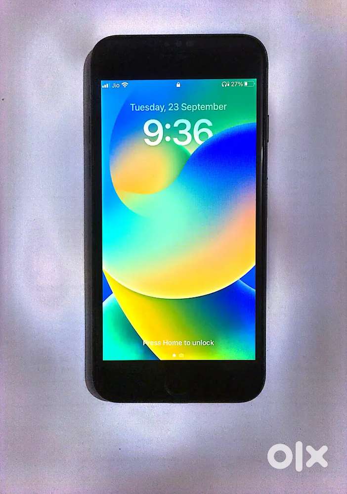 Apple Iphone 8 ( Space Gray ) In Awesome Brand New Condition